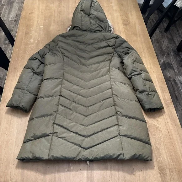 Eddie Bauer Olive Puffer Jacket with Faux Fur Hood and Down Fill. - Picture 8 of 10
